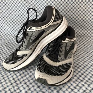 Brooks Running Shoes Size 9